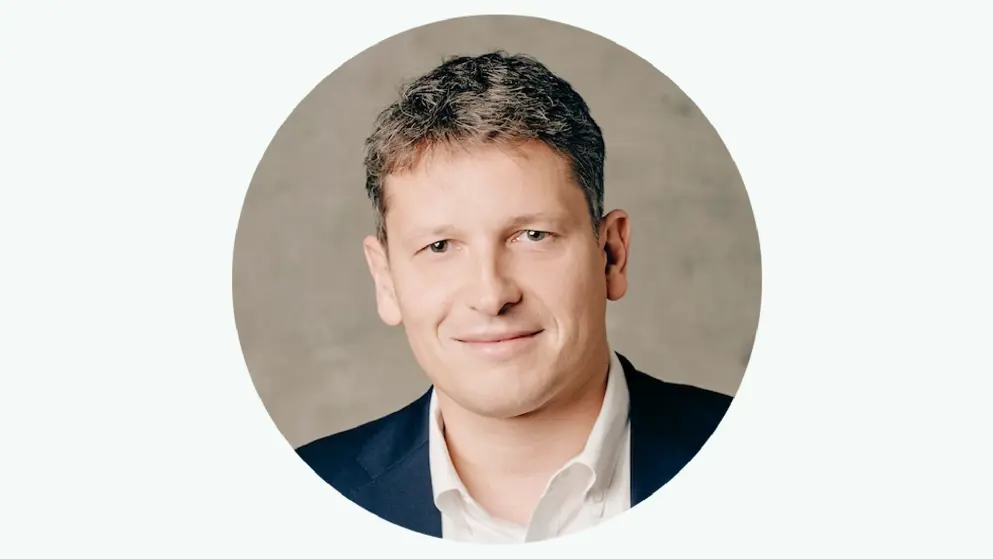 Ken Herrmann profile picture, grey background