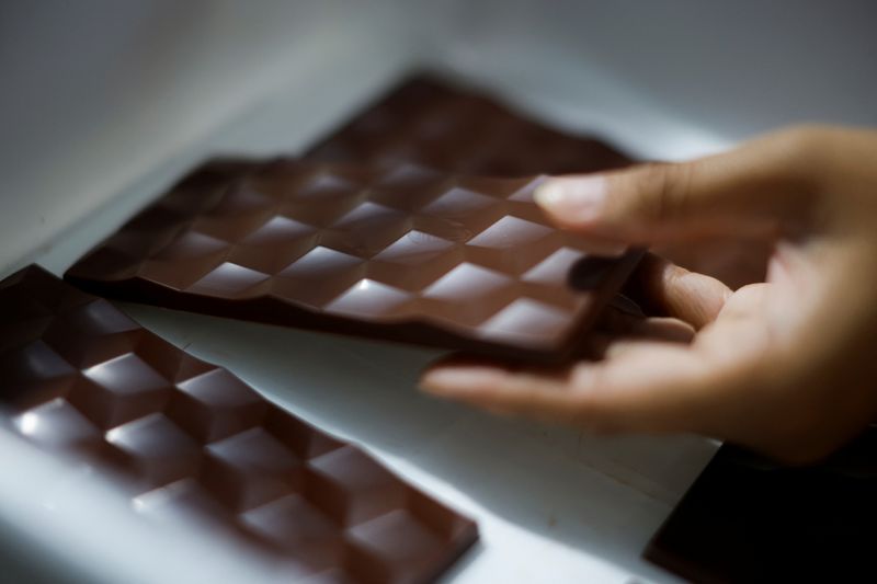 Health Rounds: Flu drug with compound found in chocolate tops Tamiflu in early study-